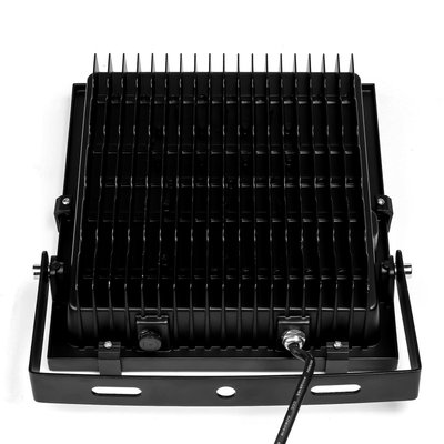 আউটডোর ড্রাইভারবিহীন LED ফ্লাডলাইট 100W 150W 200W 4KVA ডিওবি সার্জ সুরক্ষা