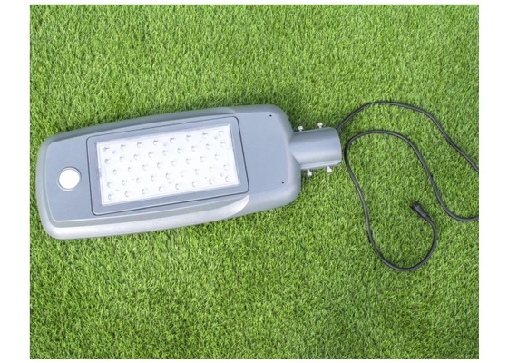 7800-9000LM স্বয়ংক্রিয় সৌর স্ট্রিট লাইট IP65 60W 140LM ​​/ W সিই RoHS অনুমোদন