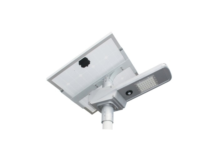 40W ইন্টিগ্রেটেড সৌর চালিত LED স্ট্রিট লাইট 140 এলএম / ডব্লু আইপি 65 ইনফ্রারেড সেন্সর 12 ভি ব্যাটারি
